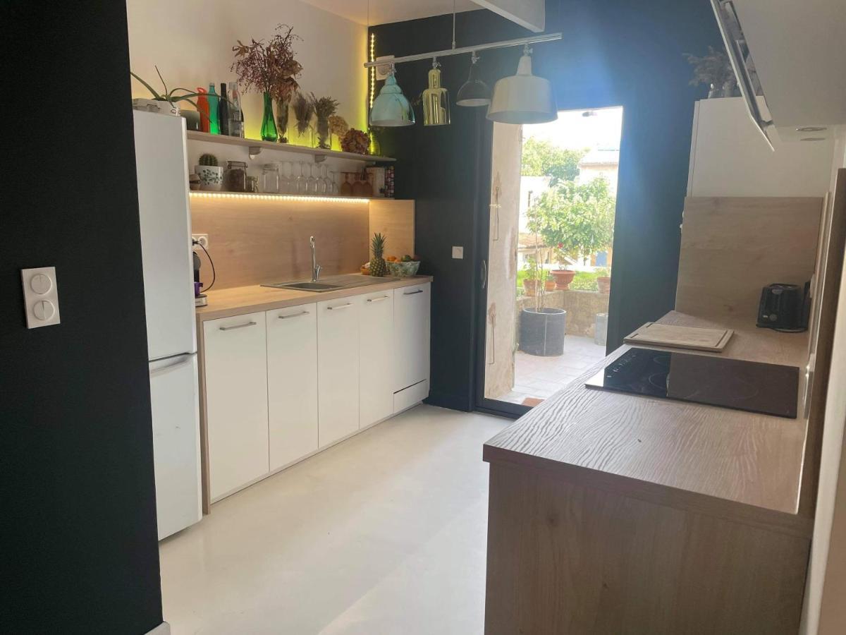 Appartement Au Centre De La Venise Provencale ลีล-ซูร์-ลา-ซอร์ก ภายนอก รูปภาพ