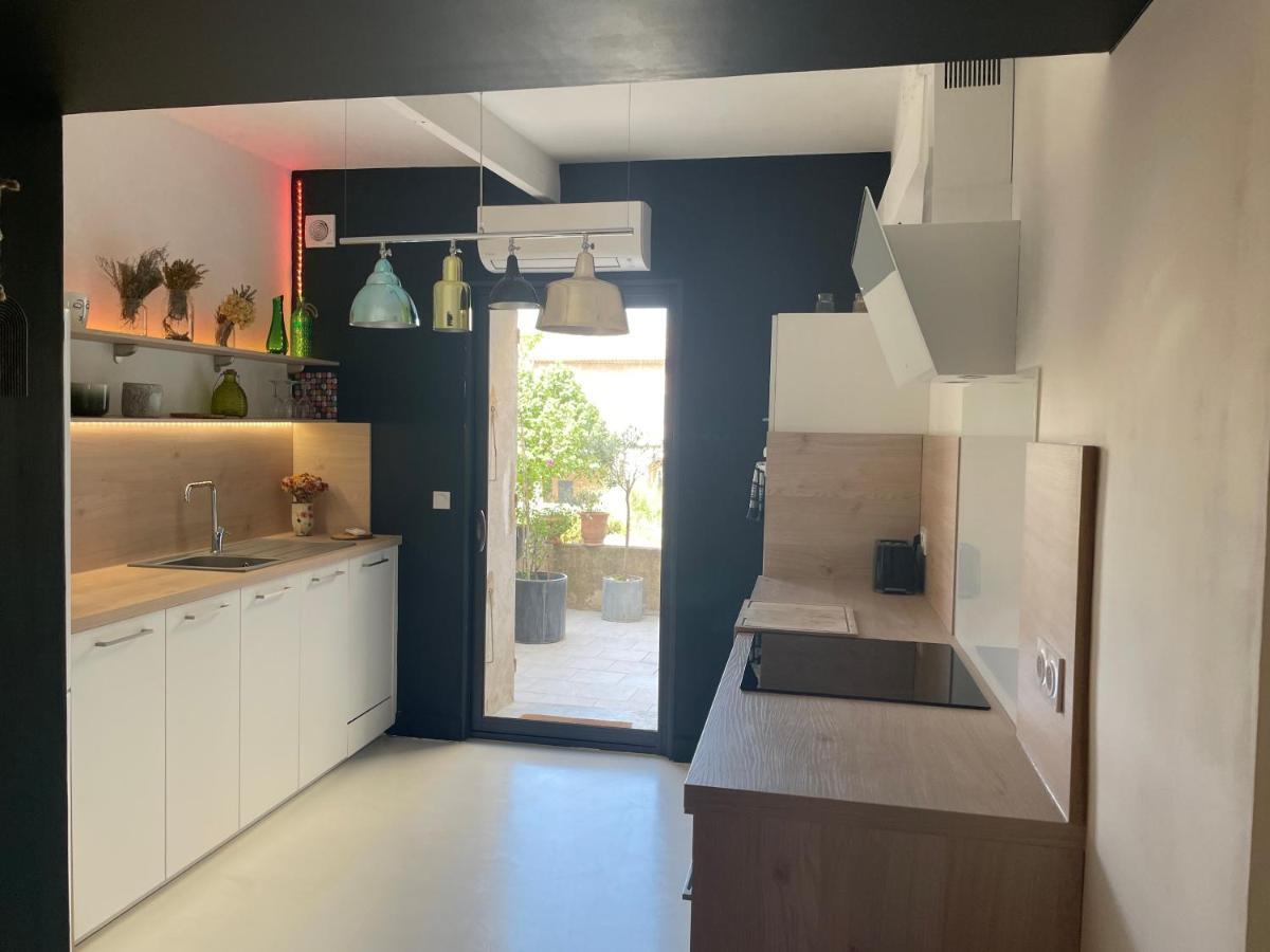 Appartement Au Centre De La Venise Provencale ลีล-ซูร์-ลา-ซอร์ก ภายนอก รูปภาพ